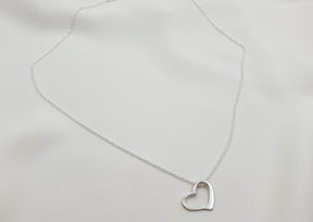 Herzkette,  925 Sterling Silber Halskette mit Herzanhänger, zarte Kette, romantisches Geschenk