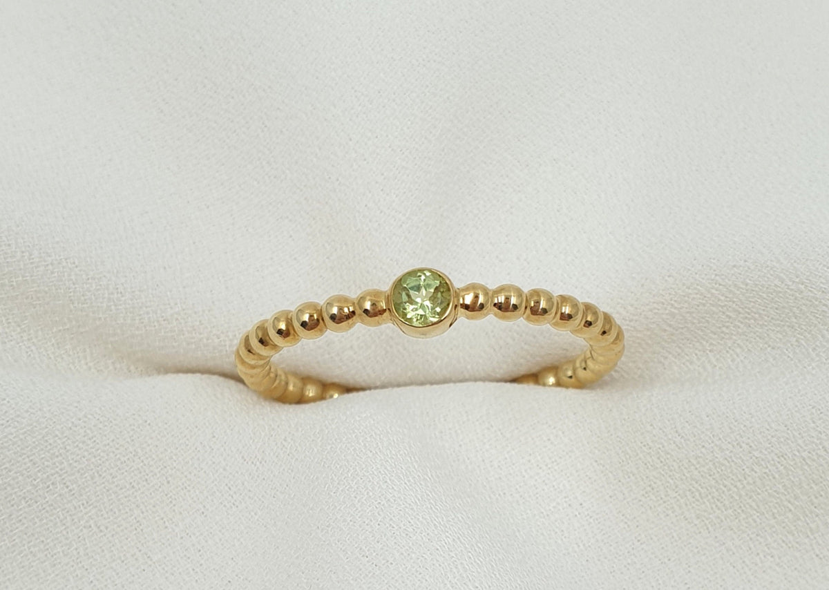 Kugelring, Kügelchenring 2 mm, runder Peridot Edelstein, 585 Gelbgold, 14 Karat Gold, Stapelring, massiver Kugelring mit Edelstein nach Wahl