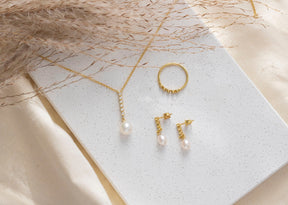 Goldohrstecker 585 mit Brillanten und Perle, Brillantohrstecker 14 Karat Gelbgold, Ohrringe Dimanten, Brautschmuck, Art Nouveau