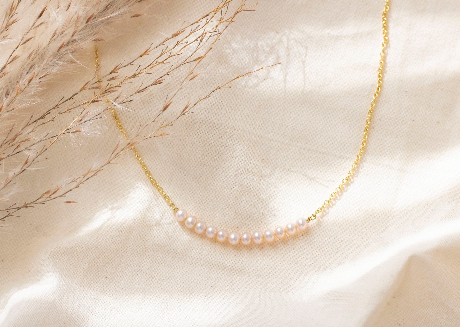 Goldkette 585 mit Süßwasserperlen, Pearls Bar Halskette 585, Braut Kette Gelbgold mit Perlen, 585 Perlenkette, handgefertigt