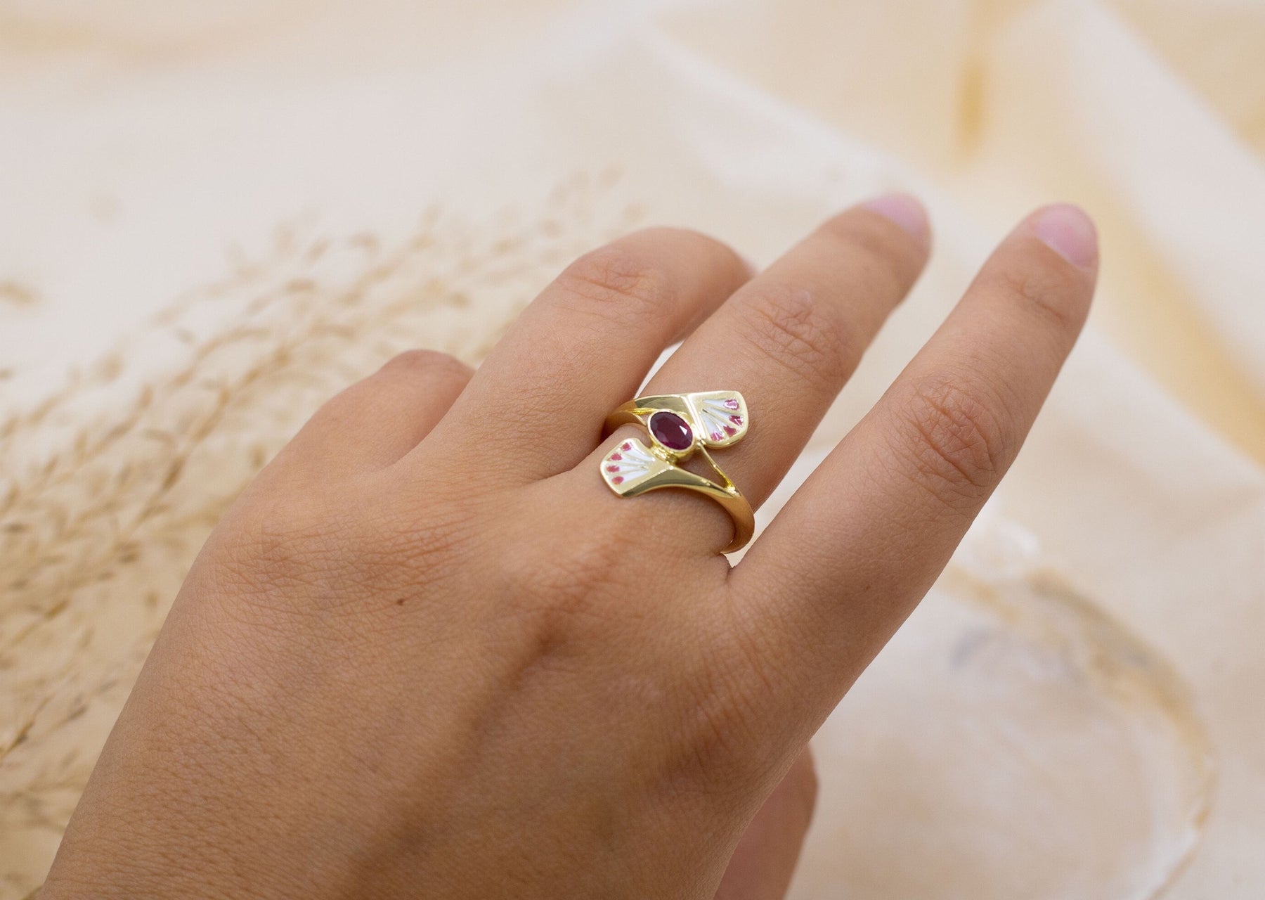 Jugendstil Emaille Ring 750 Gold, Shakudo Ring 18 Karat, Fächerring 14 Karat, Art Nouveau Goldring 585, Rubin, Antik Ring, Handarbeit